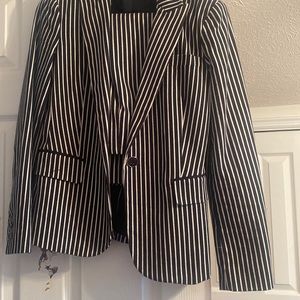 Teri Jon skirt suit size 6 $100